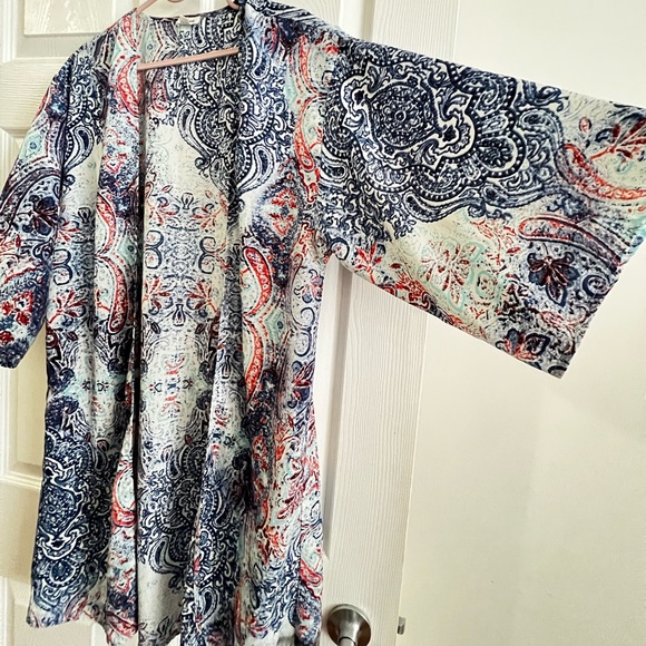 GARAGE Floral Kimono Robe - Picture 3 of 4